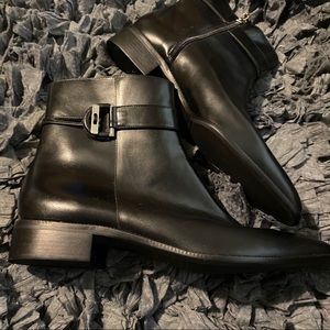 NEW Talbot Black Leather Ankle Boots Size 10.